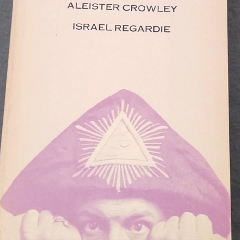 Vintage The Eye in the Triangle Aleister Crowley Israel Regardie Paperback - Picture 2 of 13